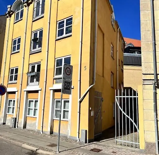 In The Heart Of Lägenhet Ålborg